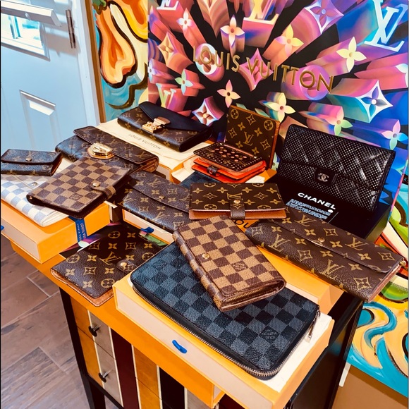 😍Authentic Louis Vuitton Wallets & Chanel Wallet - Picture 7 of 7